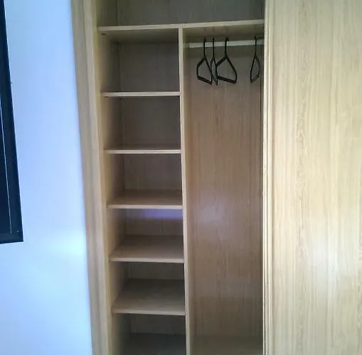 Caleton Alhambra דירה