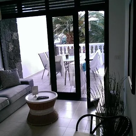 Caleton Alhambra Apartment